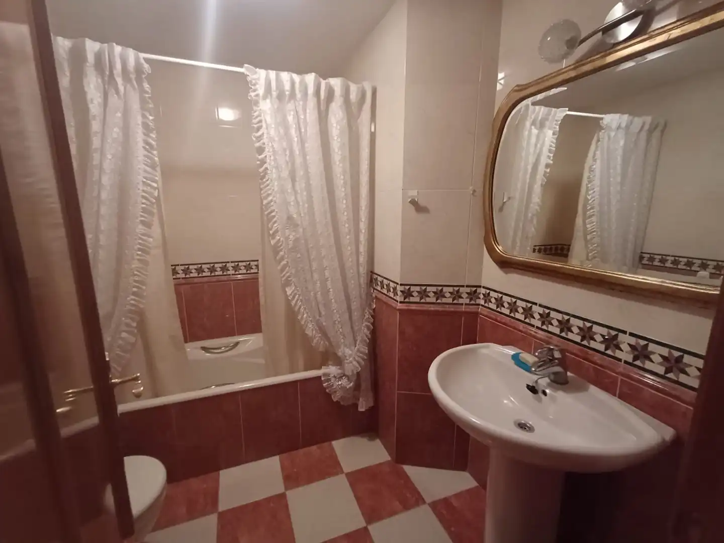 Bathroom of Flat for sale in Calahorra  with Heating, Parquet flooring and Terrace
