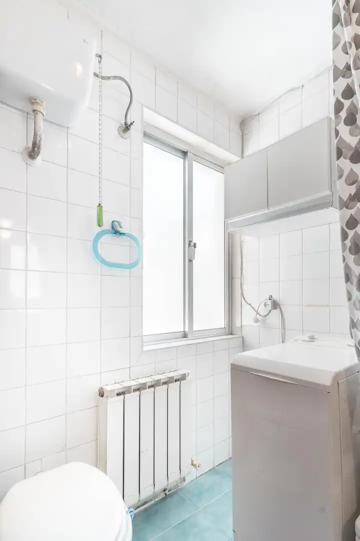 Bathroom of Attic for sale in Oviedo   with Heating
