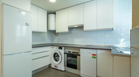 Foto 4 de Apartamento de alquiler en 8 Calle Valderrobres #2, Canillejas, Madrid Capital