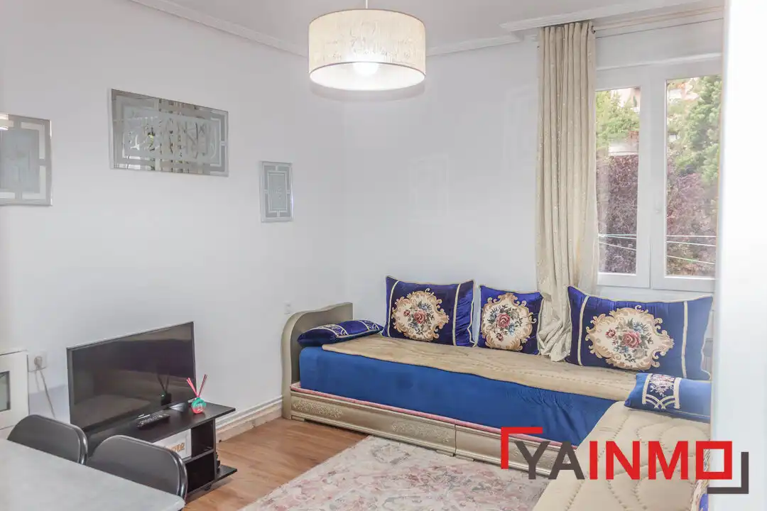 Bedroom of Flat for sale in Ariznabarra