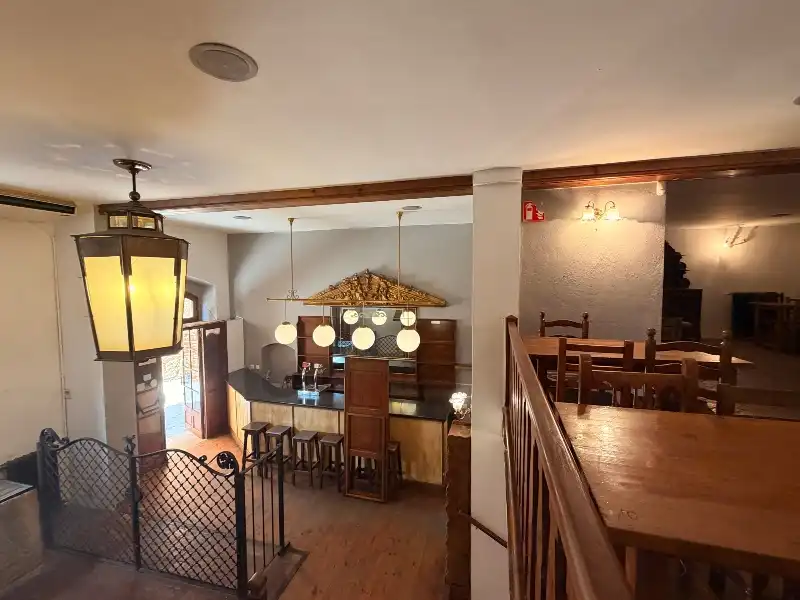 Edificio en venta en La Bisbal d'Empordà