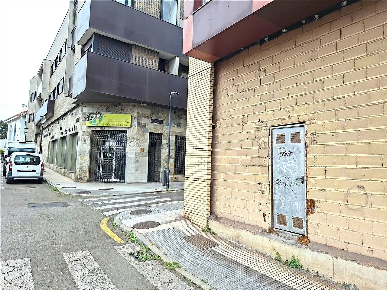 Geschaftsraum zum Verkauf in Gijón 