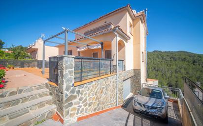 Exterior view of House or chalet for sale in Torrelles de Foix  with Heating, Private garden and Terrace