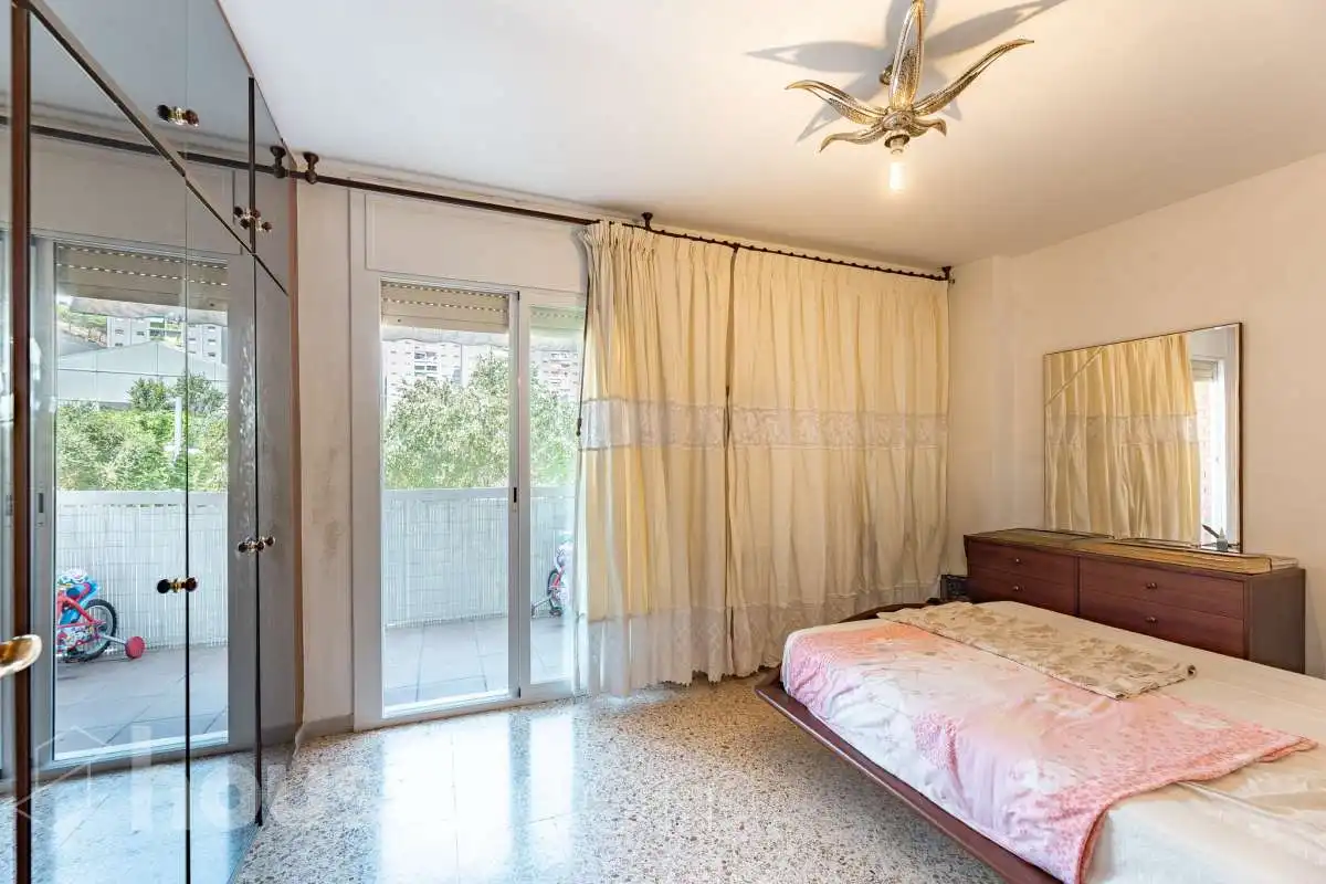 Habitación de Piso en venta en Barcelona con Aire acondicionado, Calefacción y Terraza