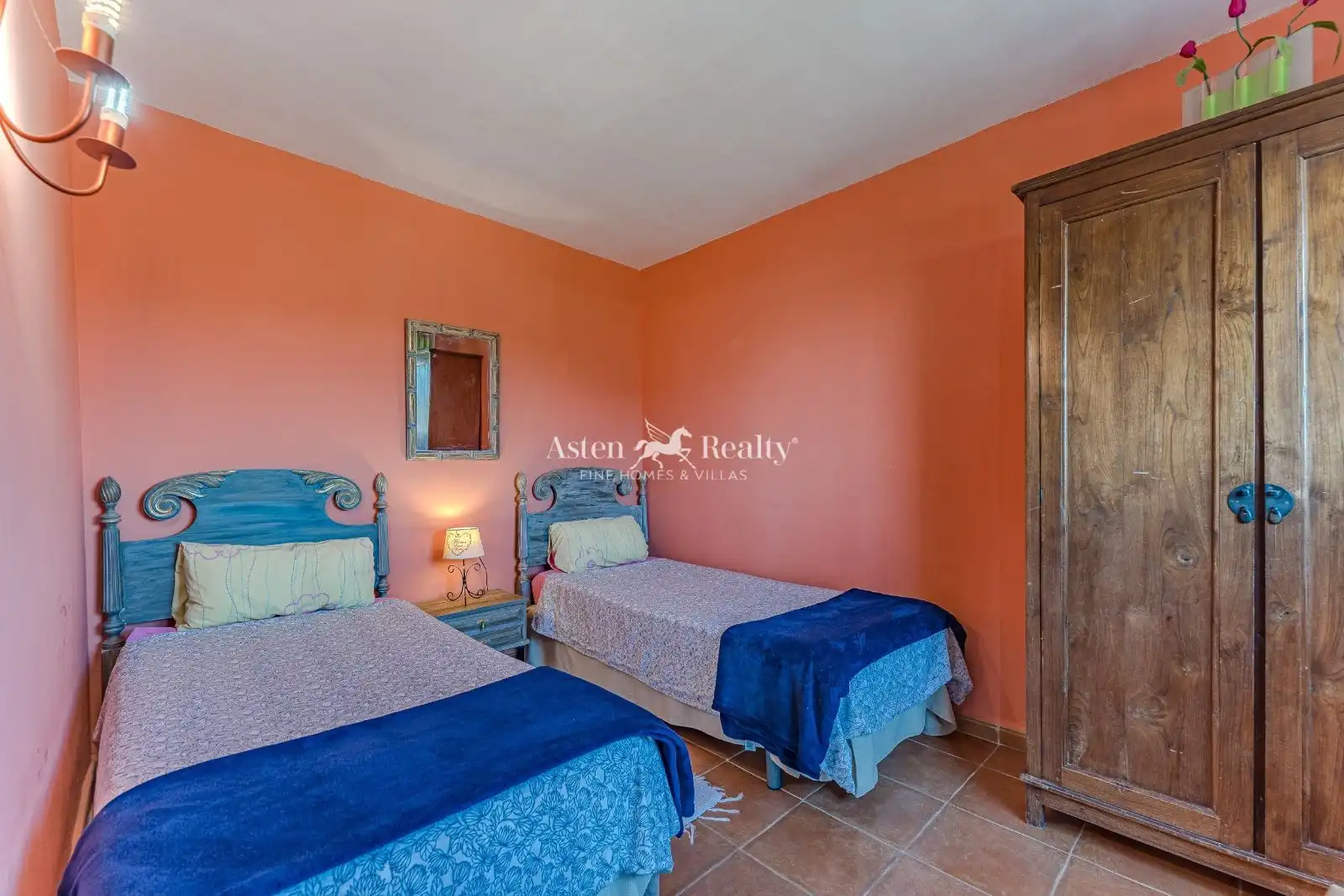Habitación de Casa adosada en venta en San Miguel de Abona con Jardín privado, Terraza y Amueblado