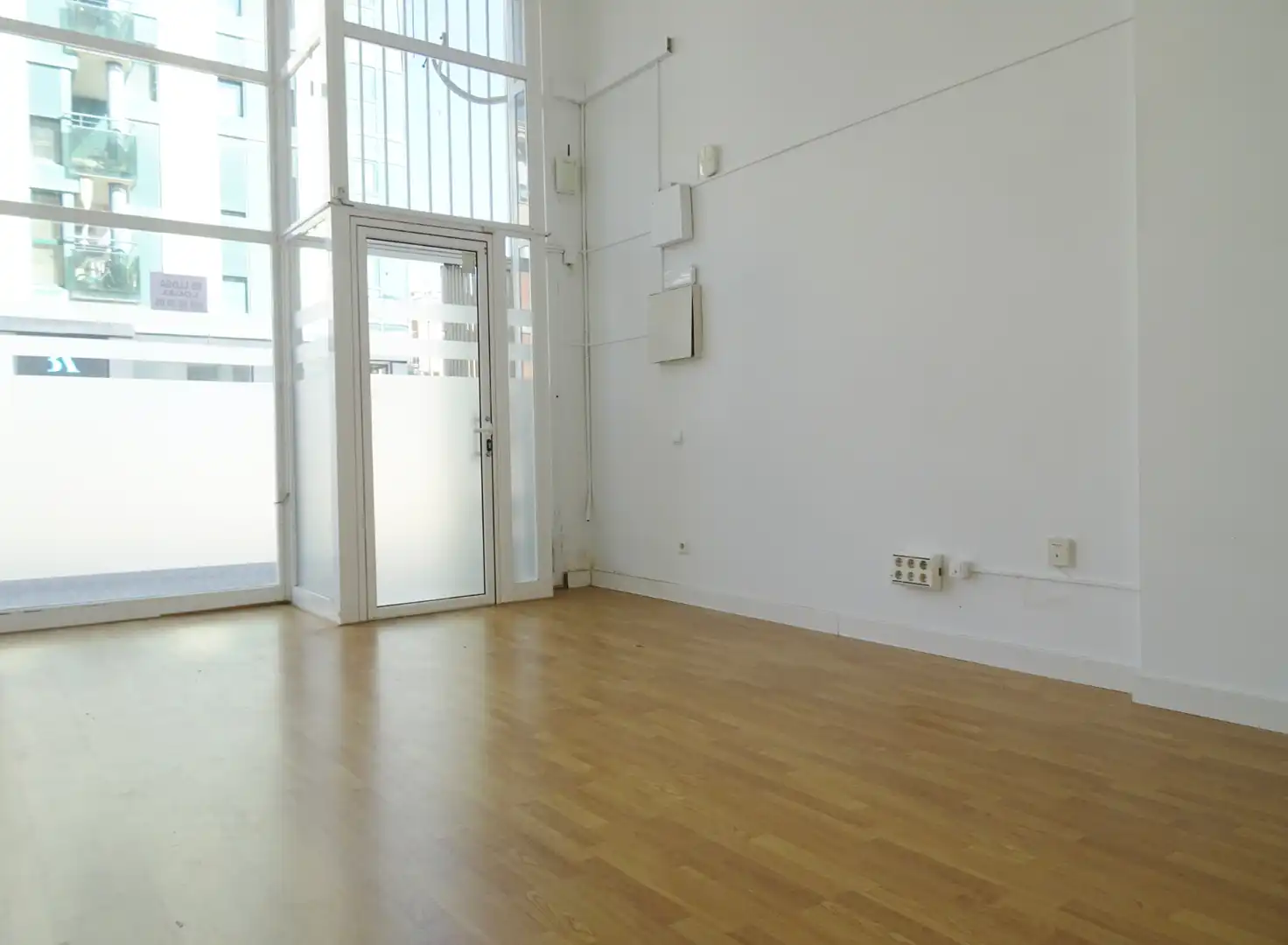 Local de alquiler en Terrassa con Parquet