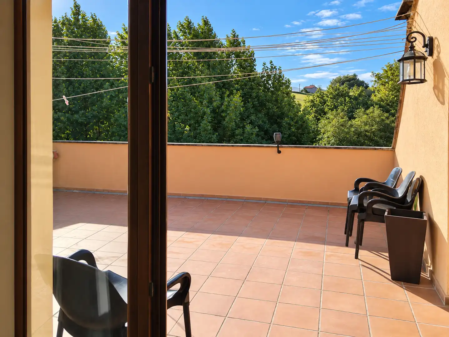Terrasse von Dachboden zur Miete in Santa María de Cayón mit Heizung, Terrasse und Abstellraum
