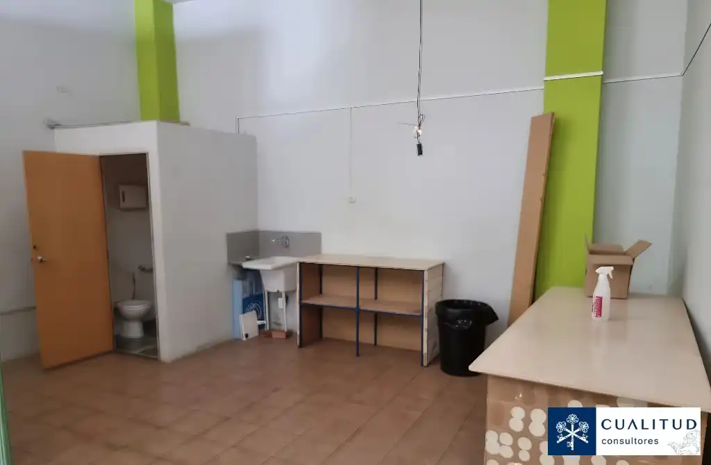 Local de lloguer en Vila-real amb Moblat