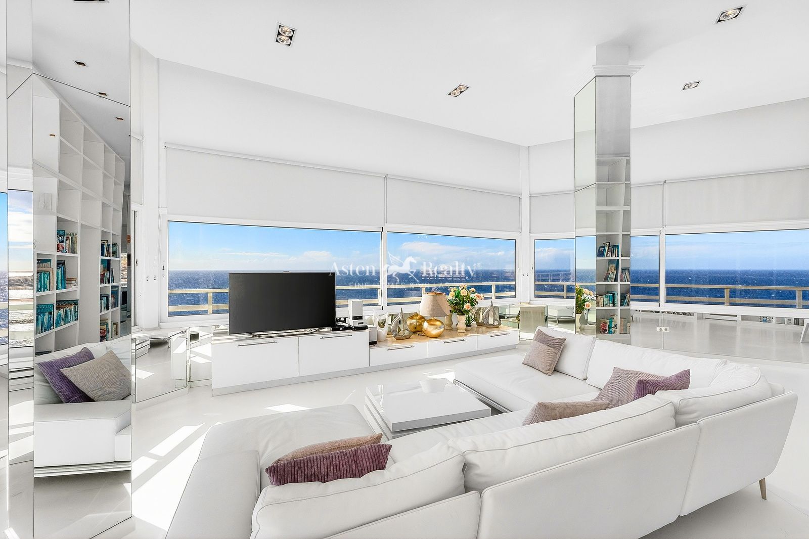 Living room of Attic for sale in Adeje  with Air Conditioner, Terrace and Storage room