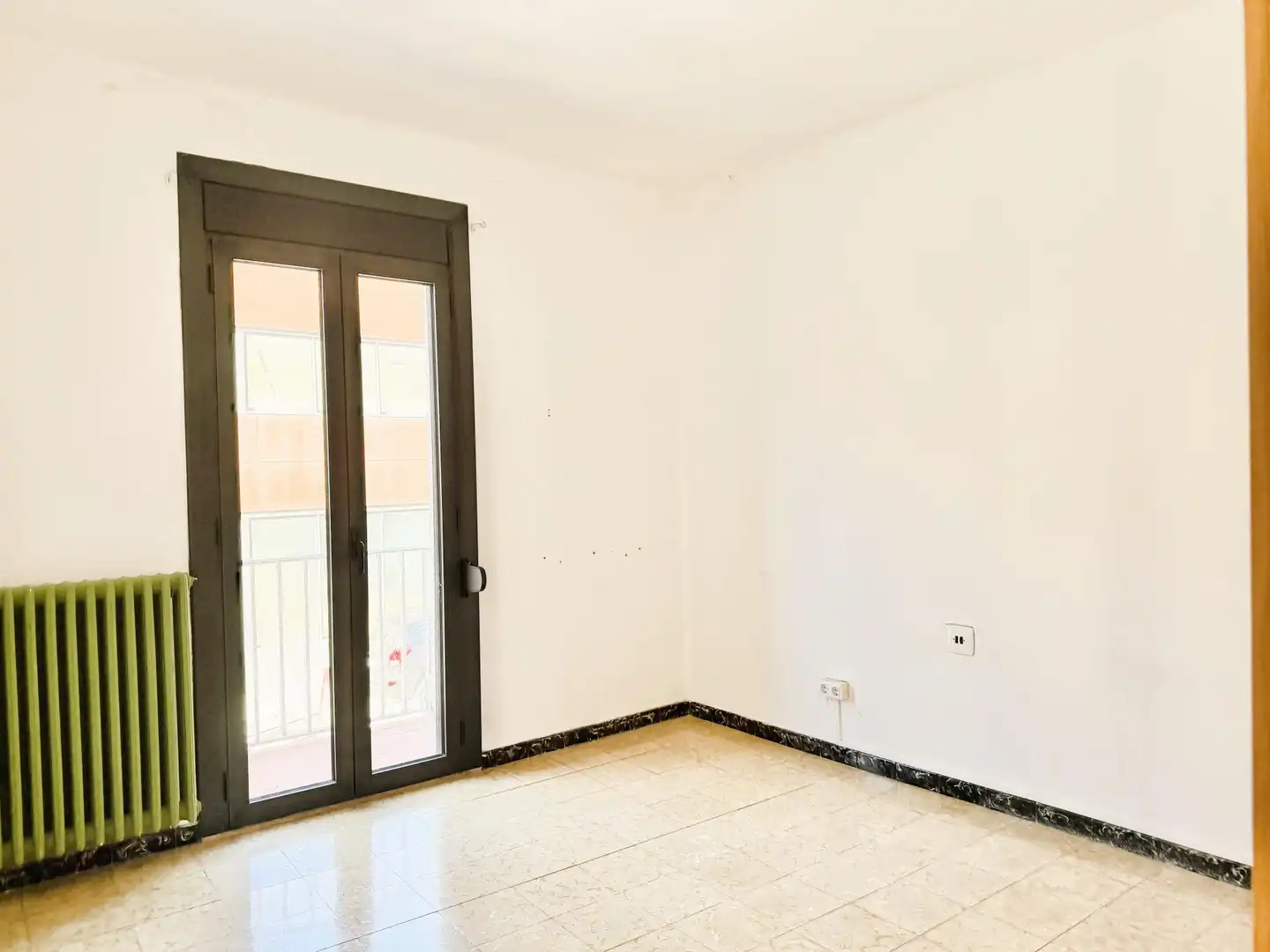 Habitación de Casa adosada en venta en Guardiola de Berguedà con Calefacción, Terraza y Horno