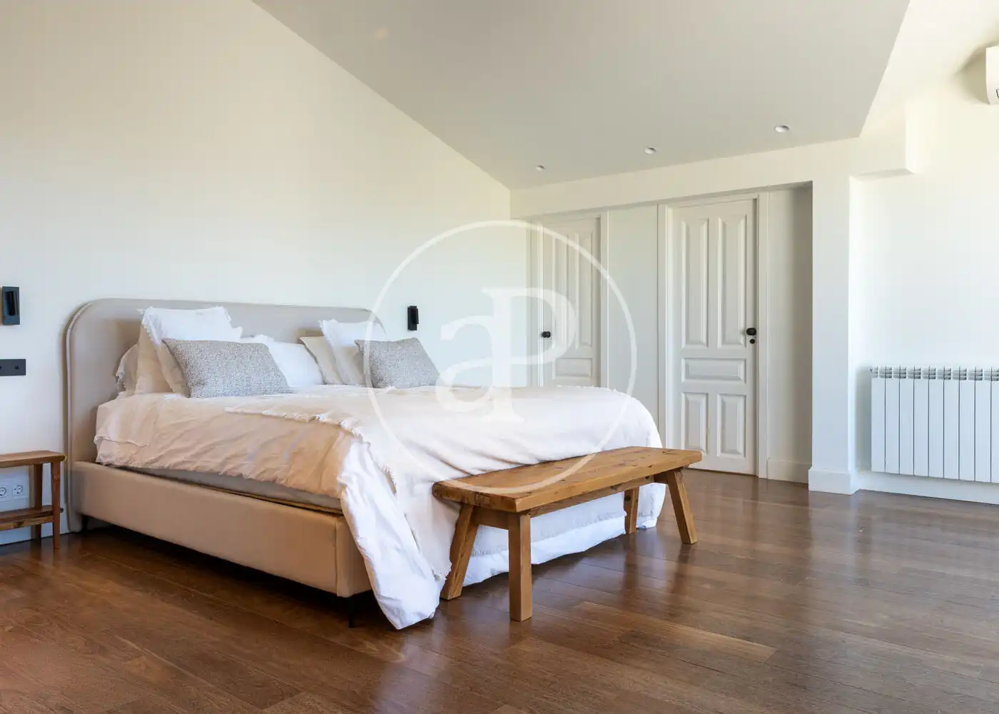 Habitación de Casa o chalet de alquiler en Madrid con Aire acondicionado, Calefacción y Jardín privado