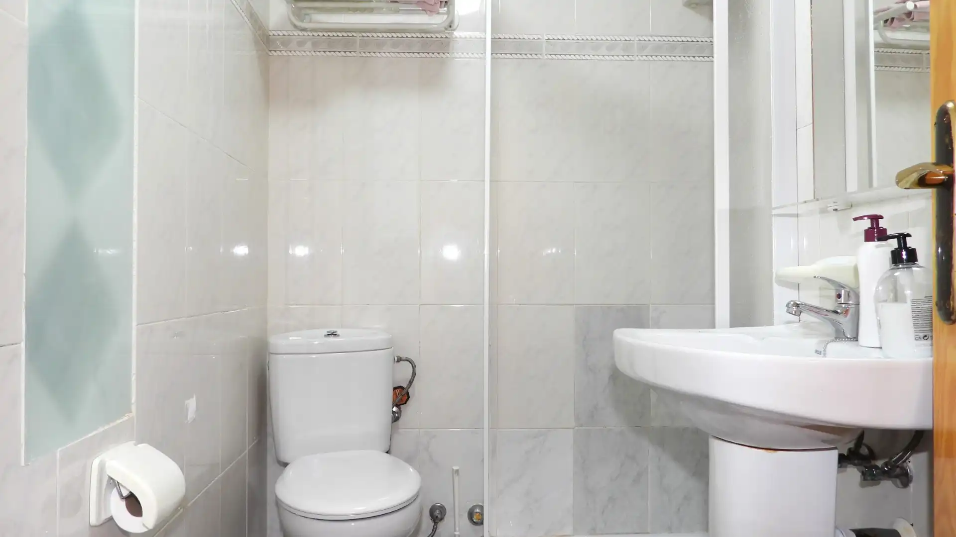 Bany de Casa o xalet en venda en Cartagena amb Aire condicionat, Calefacció i Jardí privat