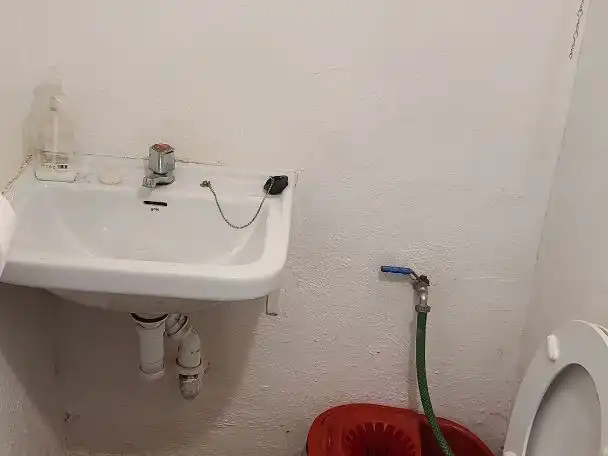 Bany de Local en venda en La Manga del Mar Menor amb Aire condicionat, Calefacció i Terrassa