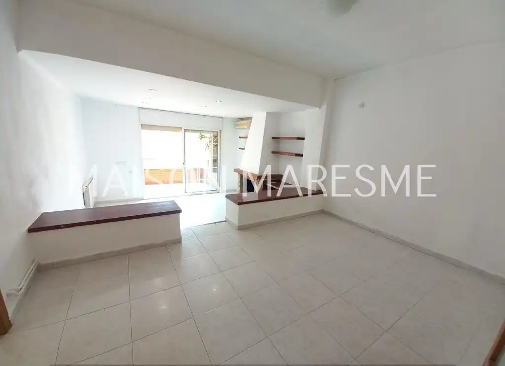 Dúplex en venta en Canet de Mar con Aire acondicionado, Calefacción y Terraza