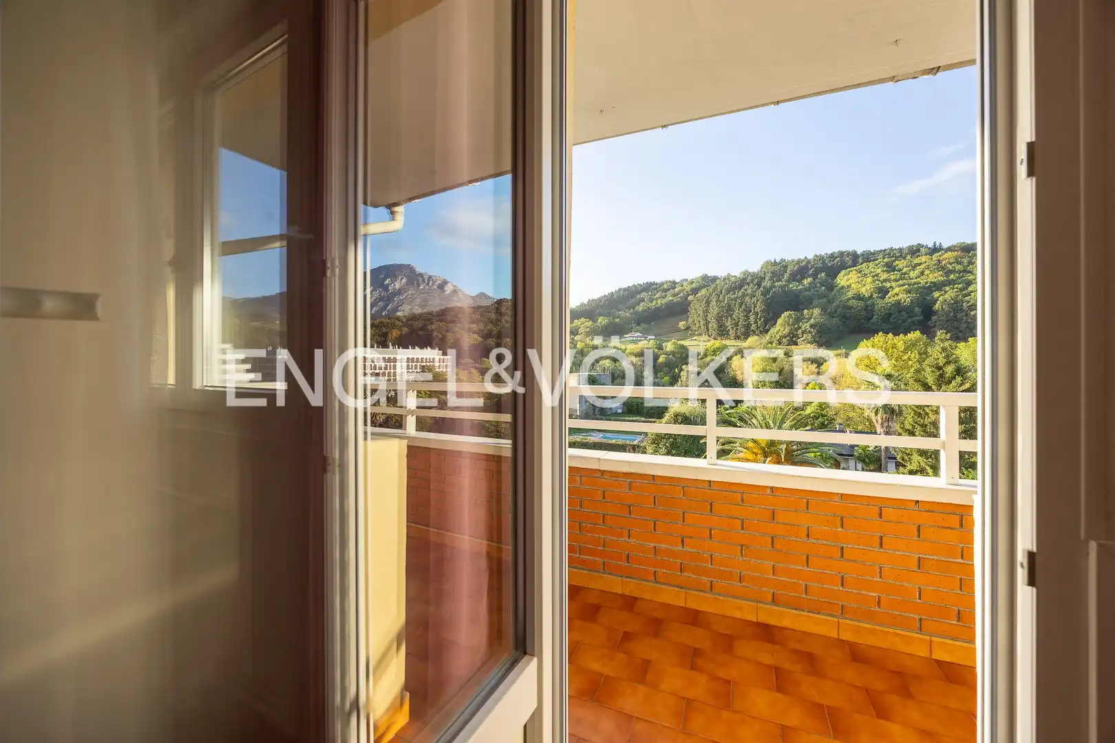 Balcony of Flat for sale in Durango, Bizkaia