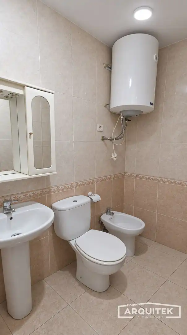 Baño de Ático en venta en Lleida con Aire acondicionado, Calefacción y Terraza