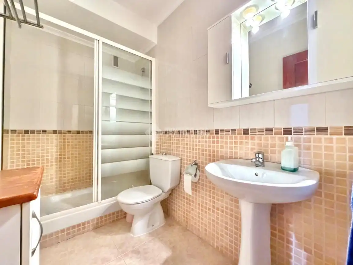 Badezimmer von Wohnung zum Verkauf in Alcalá de Henares