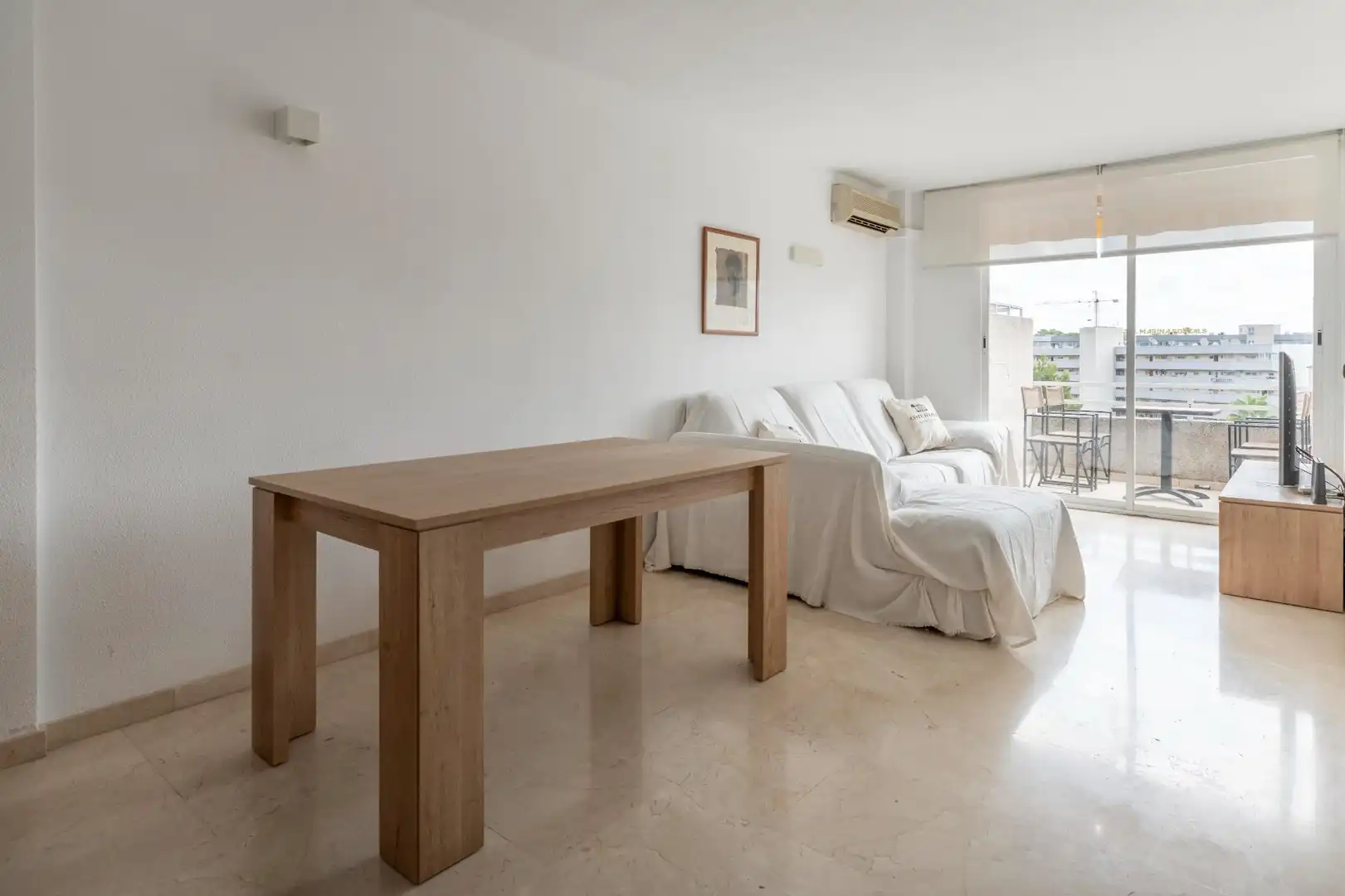 Sala d'estar de Pis de lloguer en Calvià amb Aire condicionat, Calefacció i Terrassa