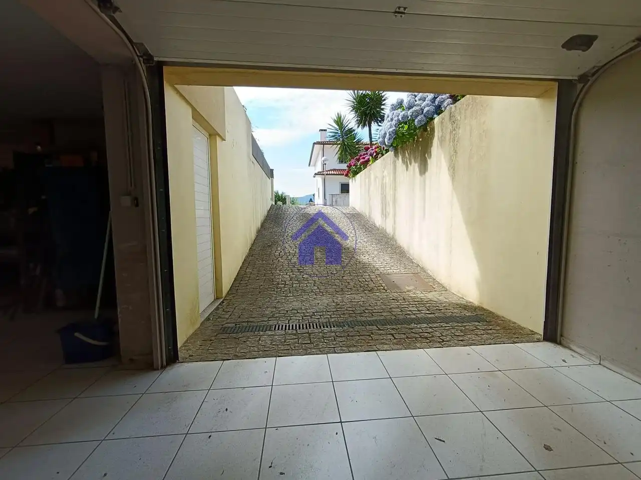 Parking de Casa o chalet en venta en Tui con Calefacción, Jardín privado y Parquet