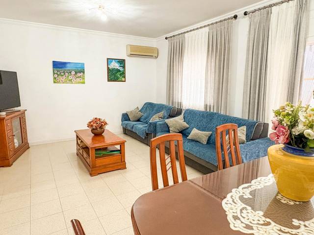 Casa adosada en Venta en Carrer del Pare Borrell en Espai Tolra - Els Pedrissos - Can Carner