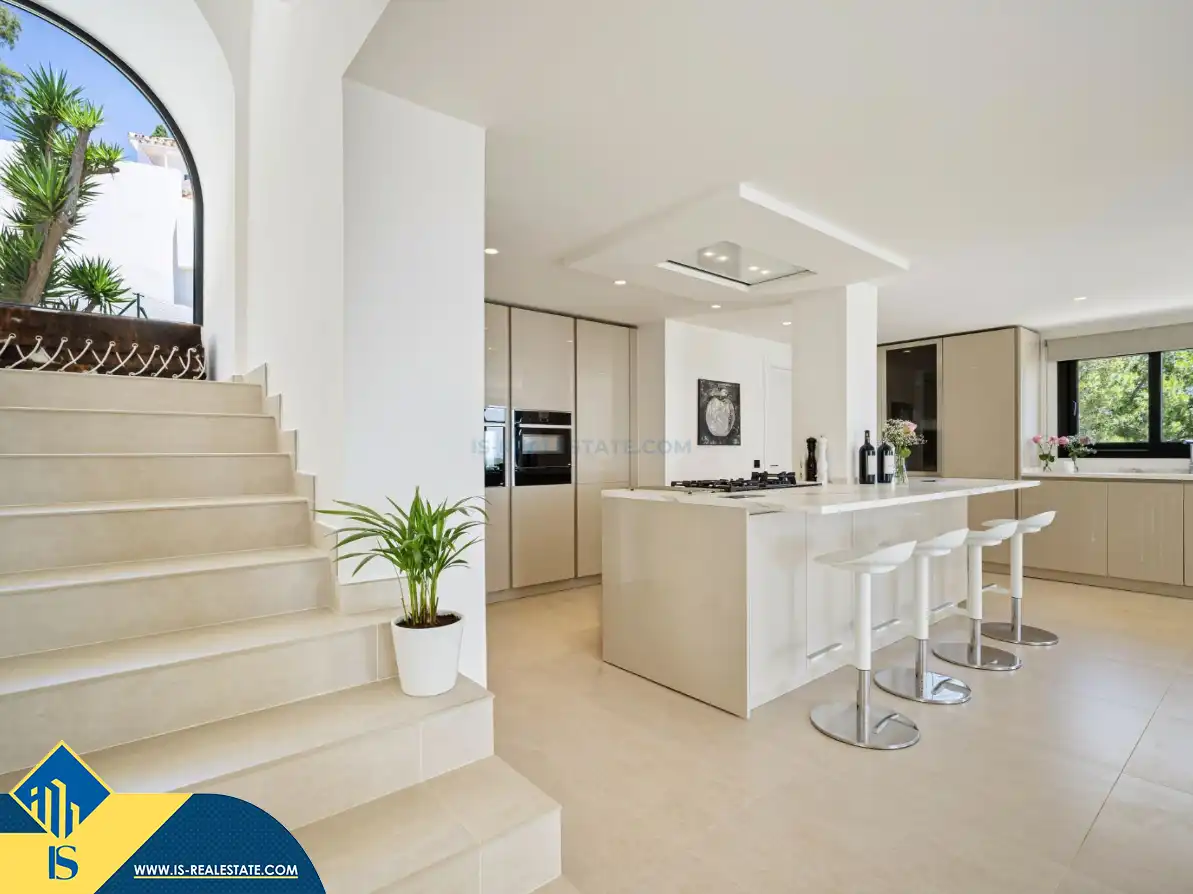 Chalet con piscina en venta en Nueva Andalucía, imagen 11