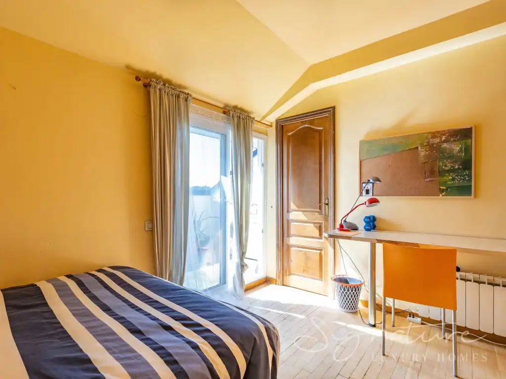 Habitación de Ático en venta en Sant Cugat del Vallès con Aire acondicionado