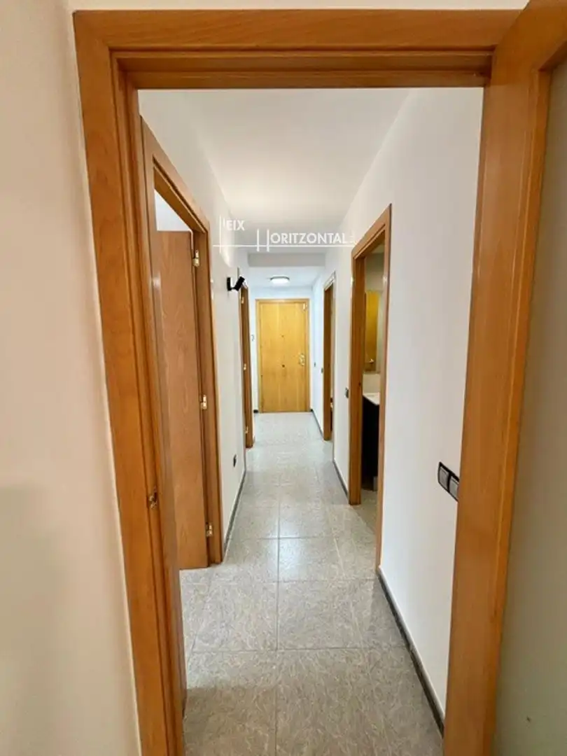 Flat for rent in Sabadell  with Heating