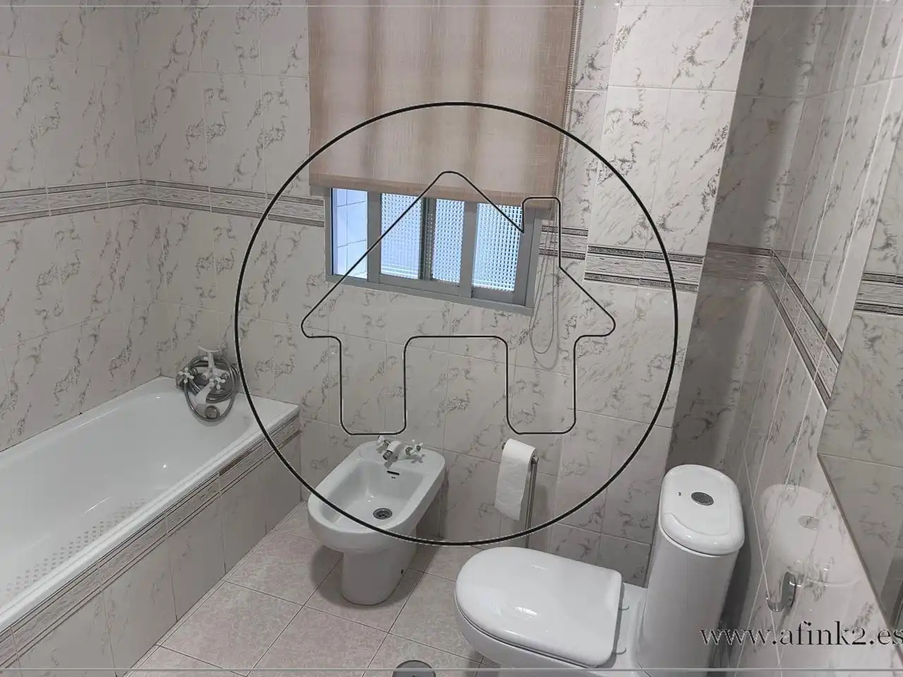 Bathroom of Flat for rent in Huelva  with Furnished