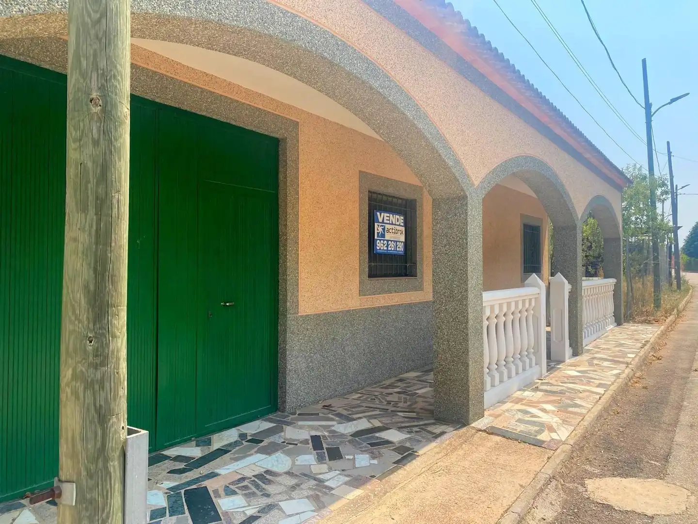 Exterior view of Houses for sale in La Font de la Figuera