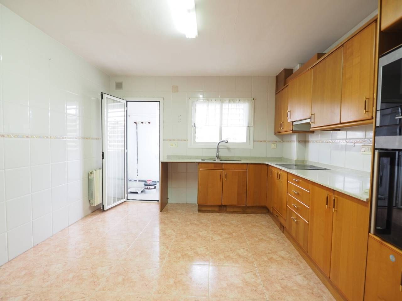 Cuina de Pis en venda en Montornès del Vallès amb Calefacció i Balcó