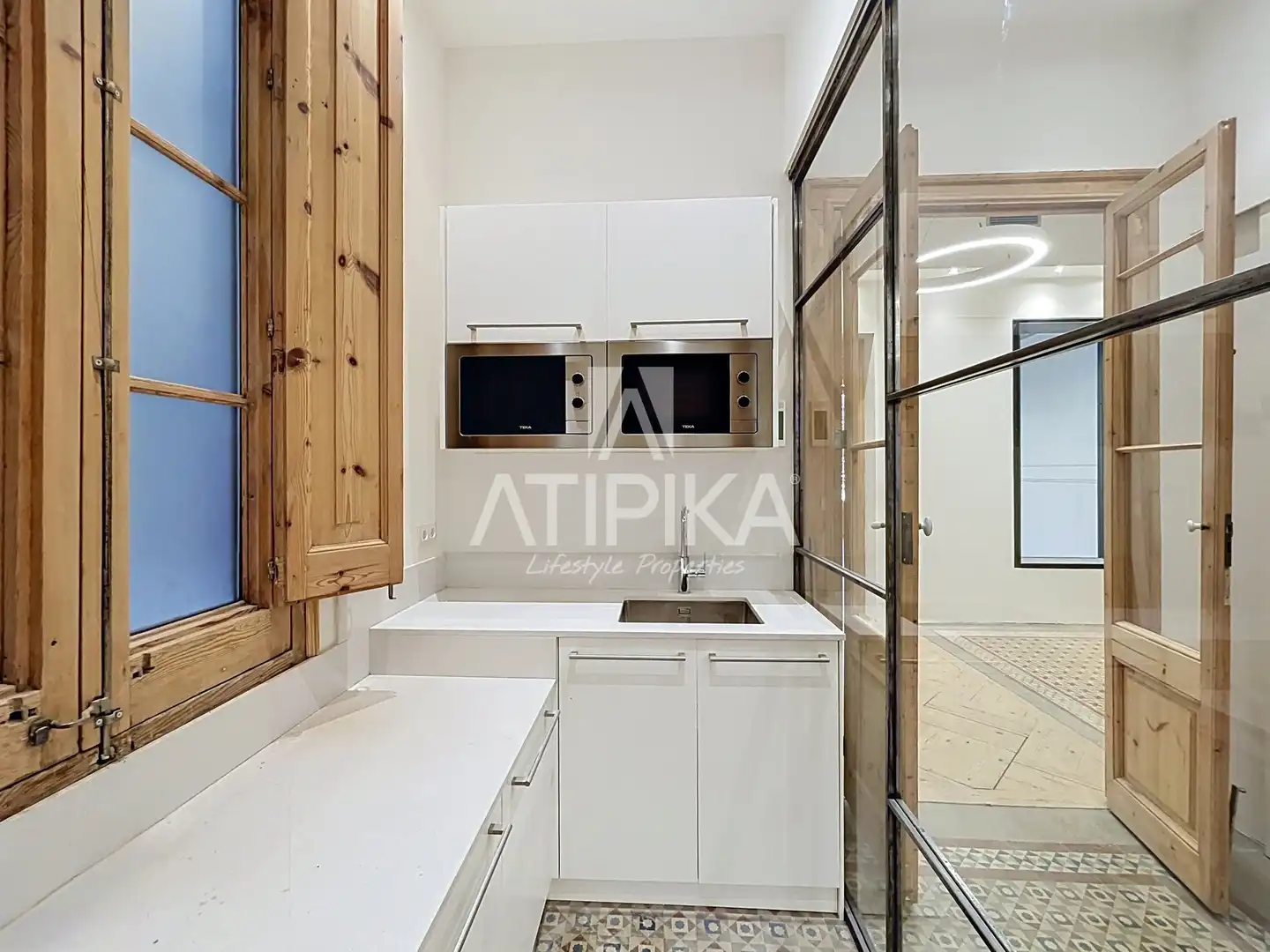 Cocina de Oficina de alquiler en Barcelona con Aire acondicionado