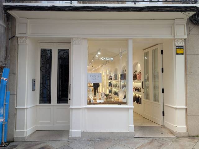 Local comercial en Alquiler en Rúa Real, 12 en Ciudad Vieja