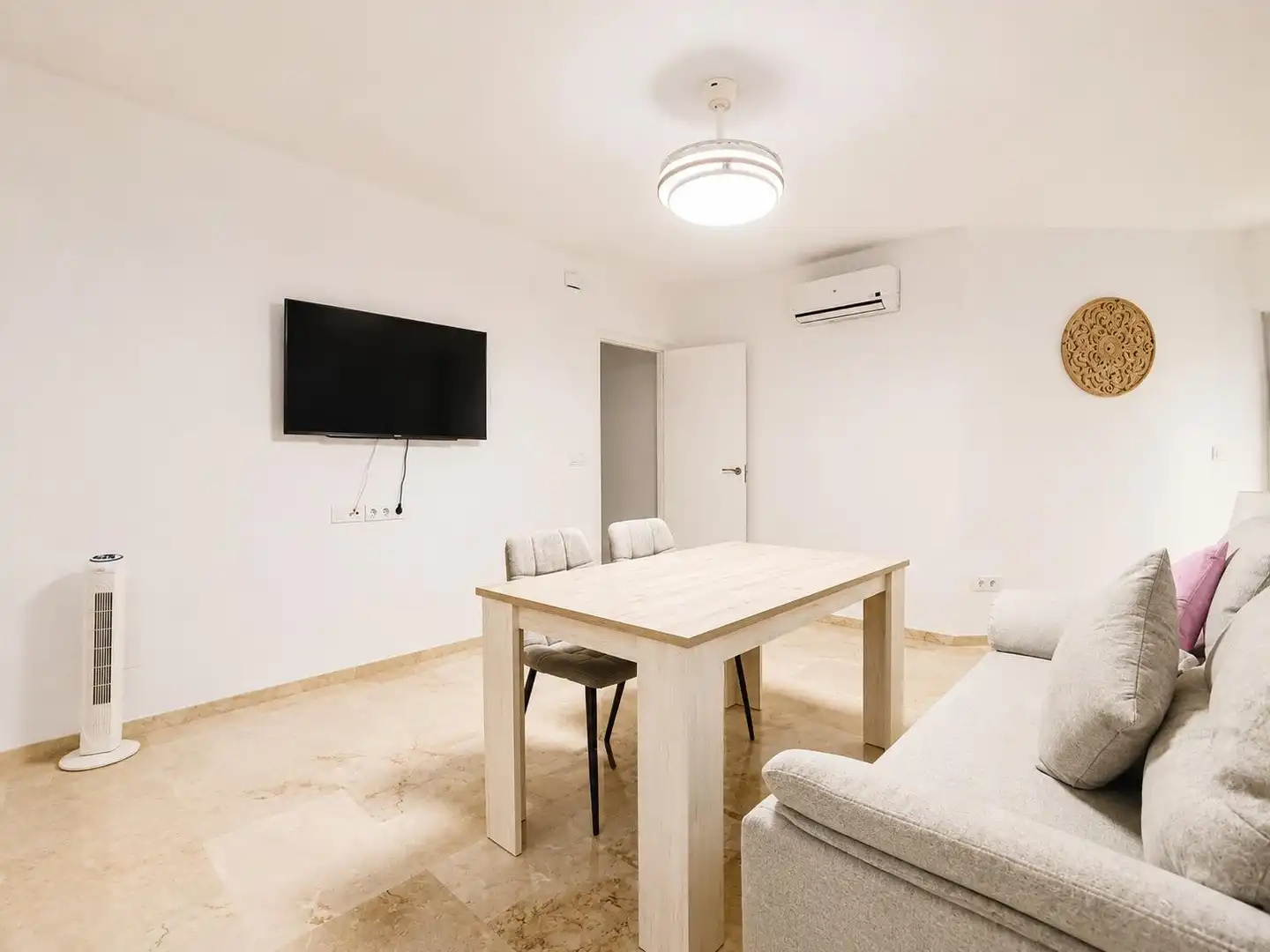 Wohnzimmer von Wohnung zur Miete in Córdoba mit Klimaanlage, Heizung und Terrasse