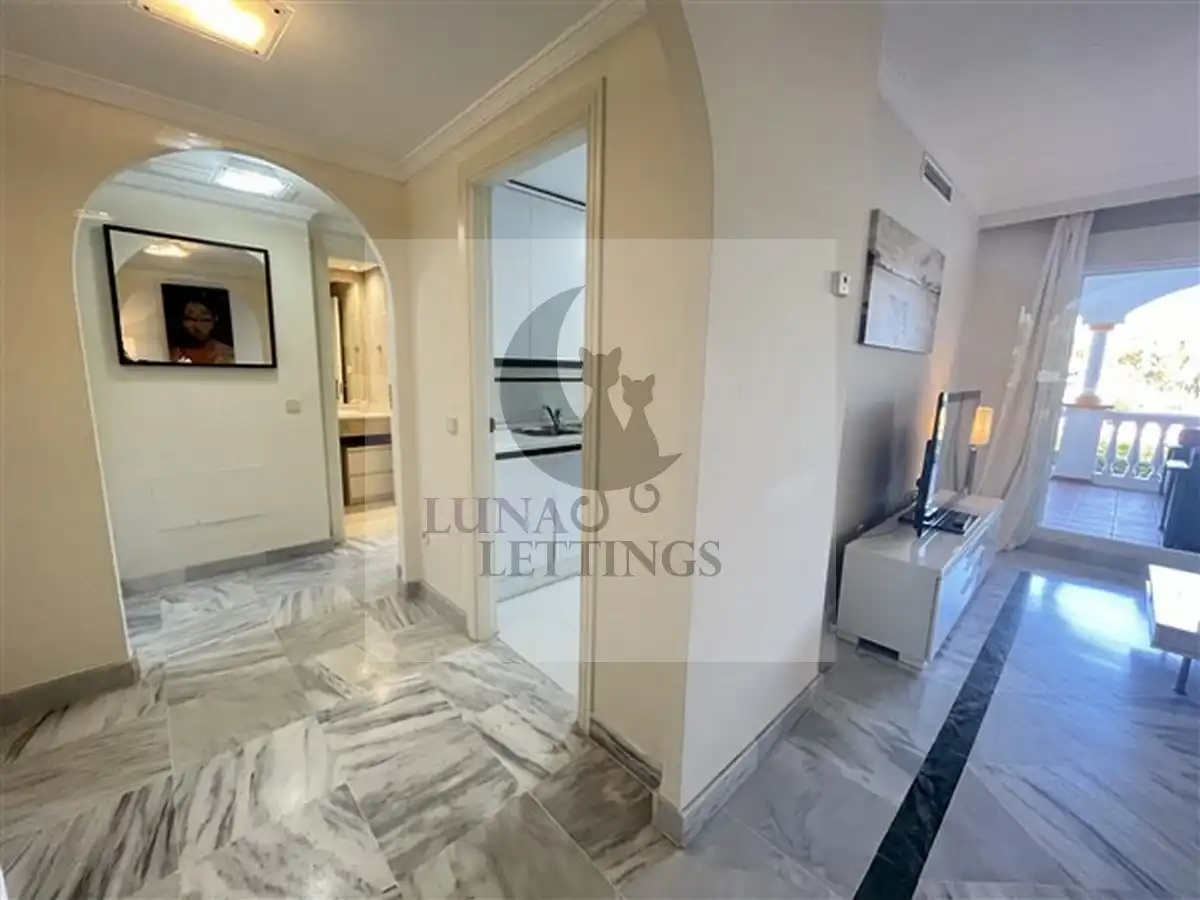 Appartement compact avec piscine à louer à Avenida Príncipe Salman e1, imagen 6
