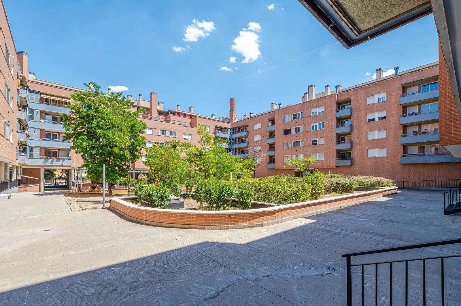 Vista exterior de Piso en venta en Leganés con Trastero