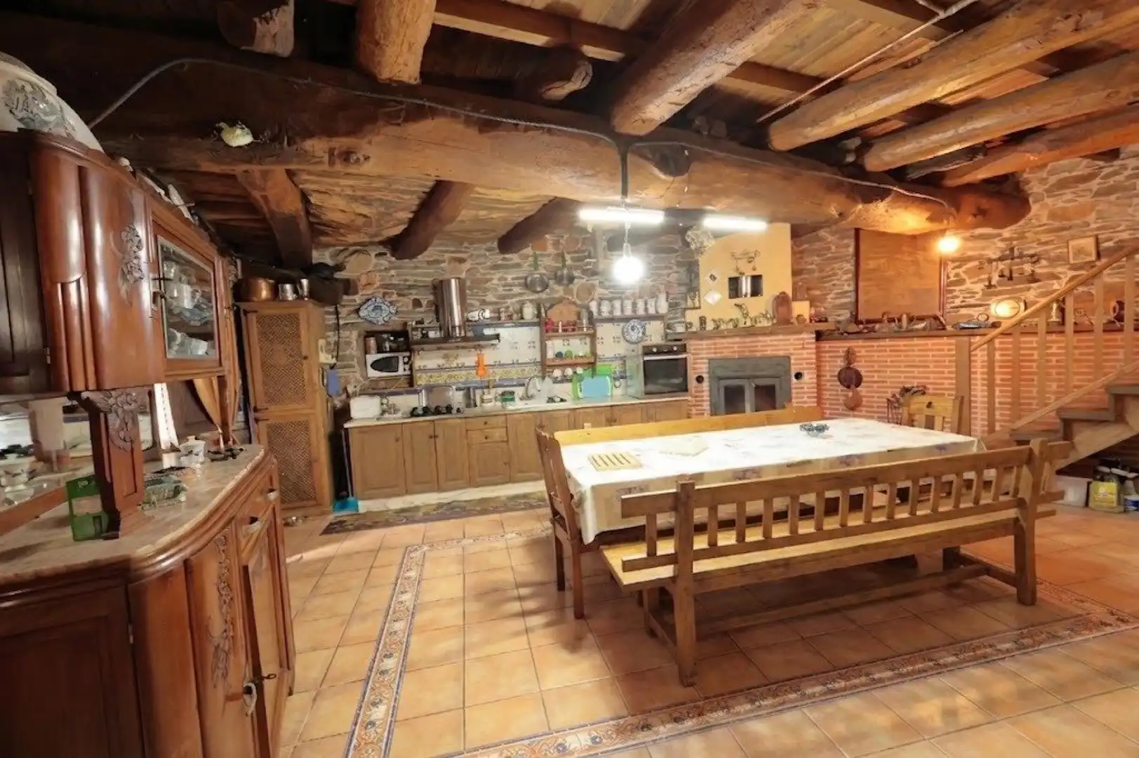 Casa rústica amb terrassa en venda a Villafranca del Bierzo, imagen 2