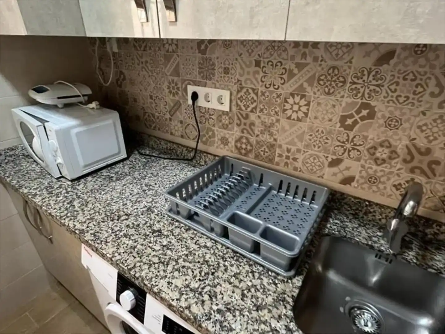 Kitchen of Flat for rent in Melilla  with Air Conditioner and Furnished