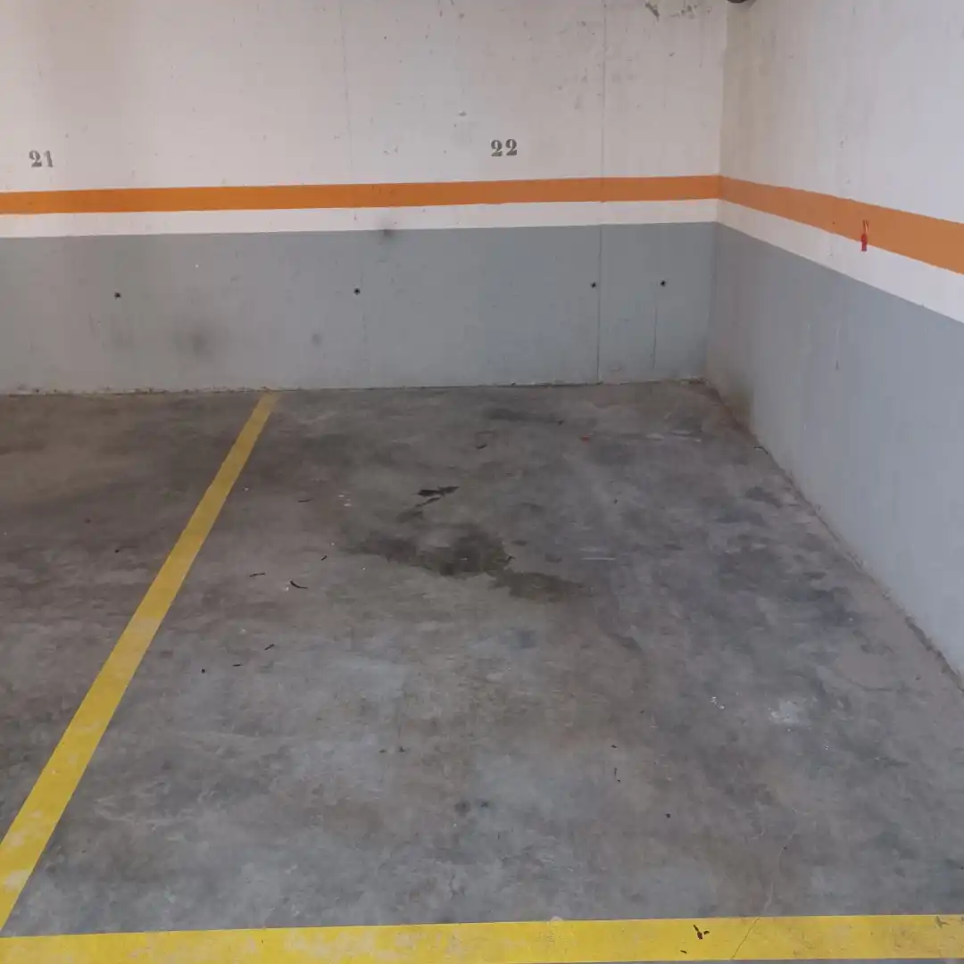 Parkplatz von Garage zum Verkauf in Cunit