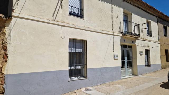Casa-chalet en Venta en Calle del Encuentro en Villalobos