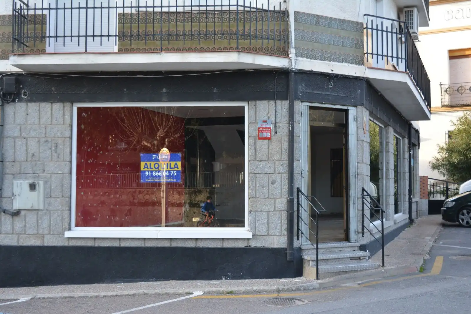 Local de alquiler en Sotillo de la Adrada