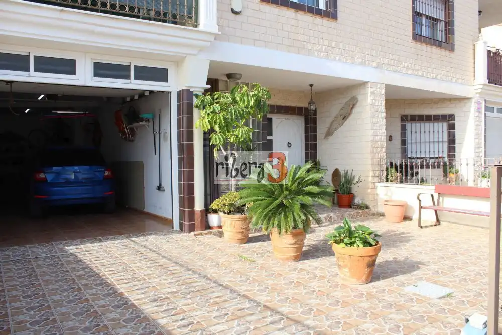 Einfamilien-Reihenhaus zum Verkauf in San Javier mit Klimaanlage, Terrasse und Balkon