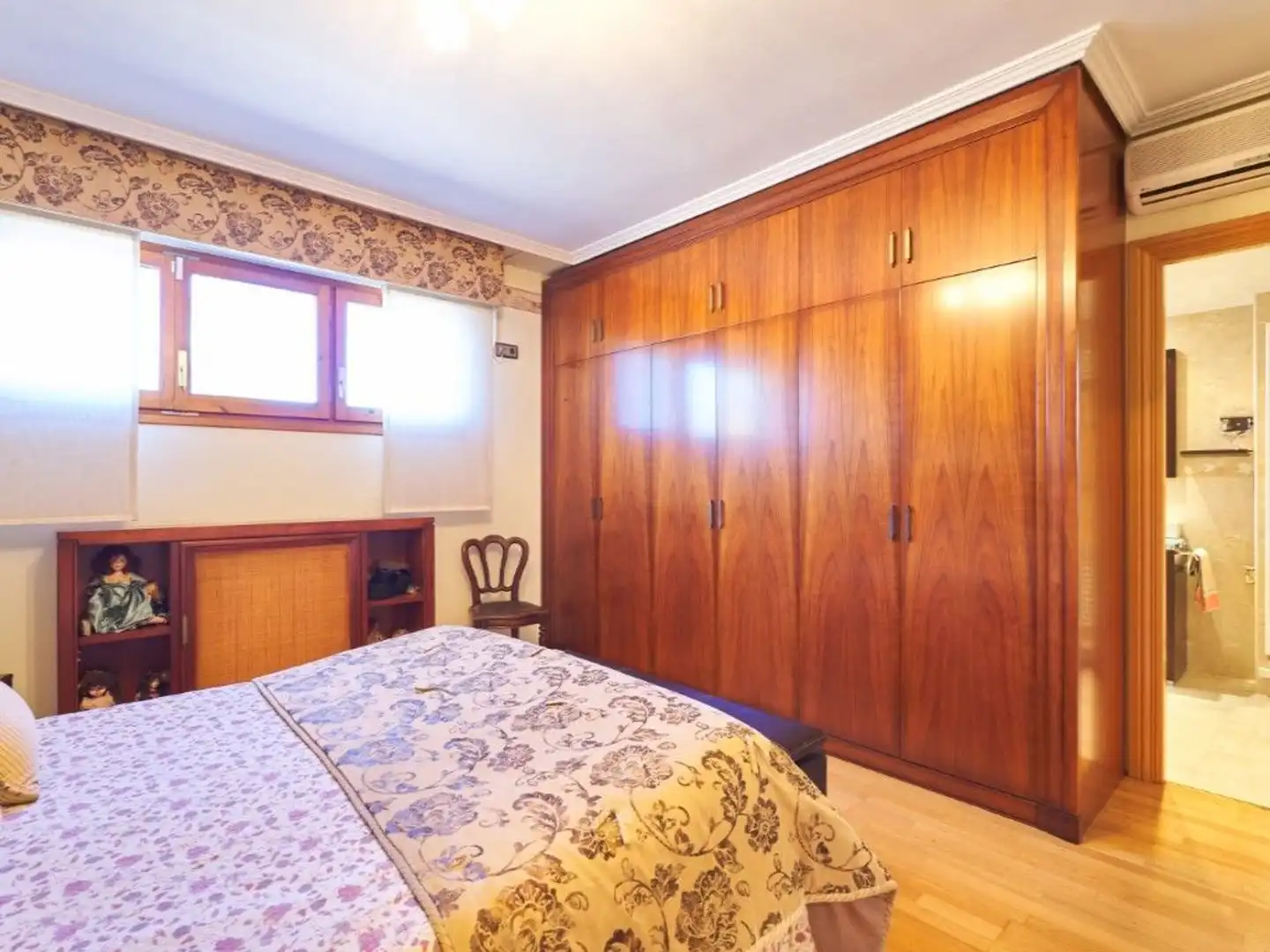 Dormitori de Casa o xalet en venda en Zaragoza amb Aire condicionat, Calefacció i Jardí privat