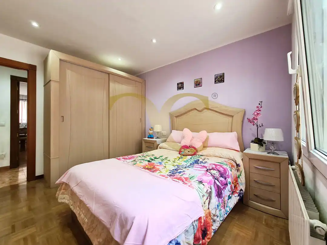 Bedroom of Flat for sale in Gijón   with Heating