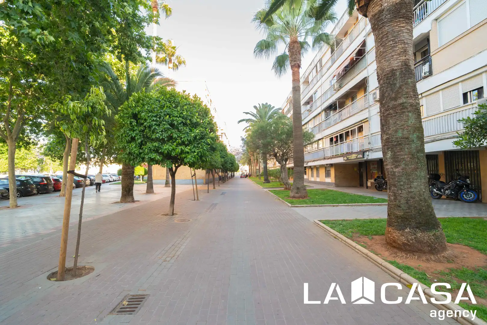 Vista exterior de Planta baja en venta en Dos Hermanas