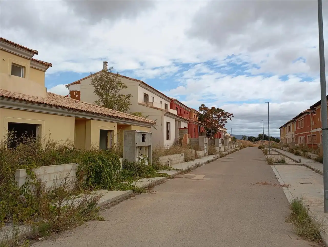 Vista exterior de Casa o xalet en venda en Caudete de las Fuentes