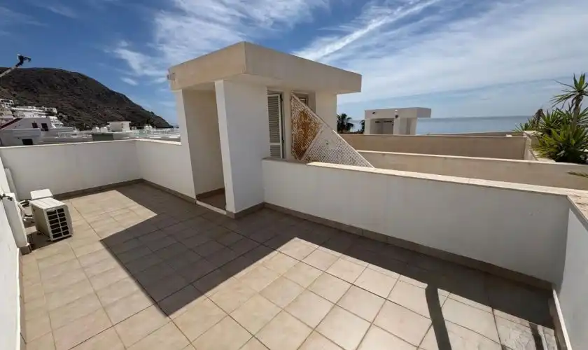 Terrasse von Einfamilien-Reihenhaus zum Verkauf in Carboneras mit Klimaanlage, Terrasse und Abstellraum
