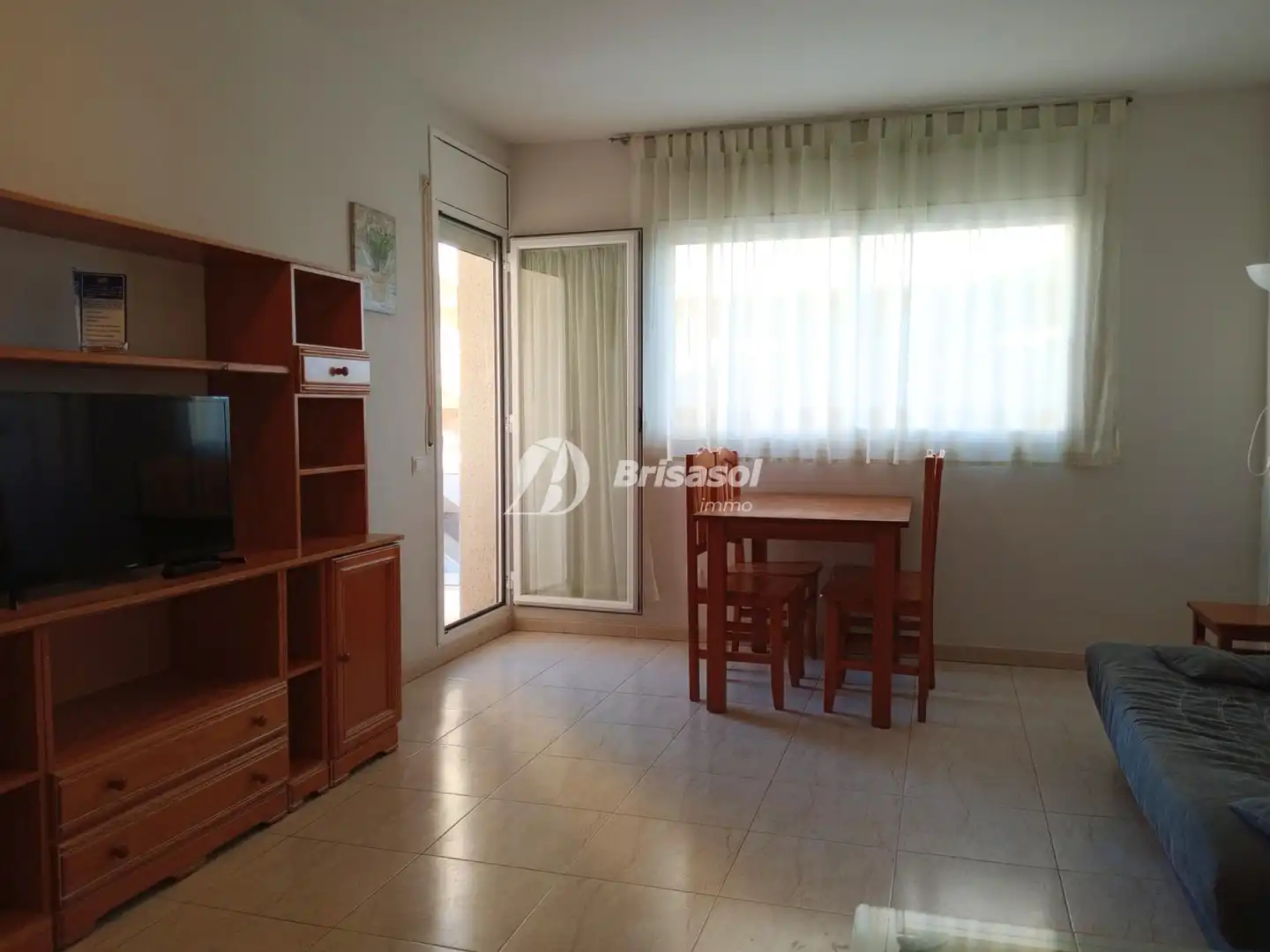Habitación de Apartamento en venta en Mont-roig del Camp con Balcón y Piscina comunitaria