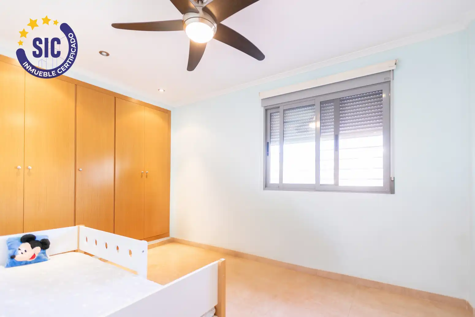 Habitación de Casa o chalet en venta en Sagunto / Sagunt con Aire acondicionado, Calefacción y Jardín privado