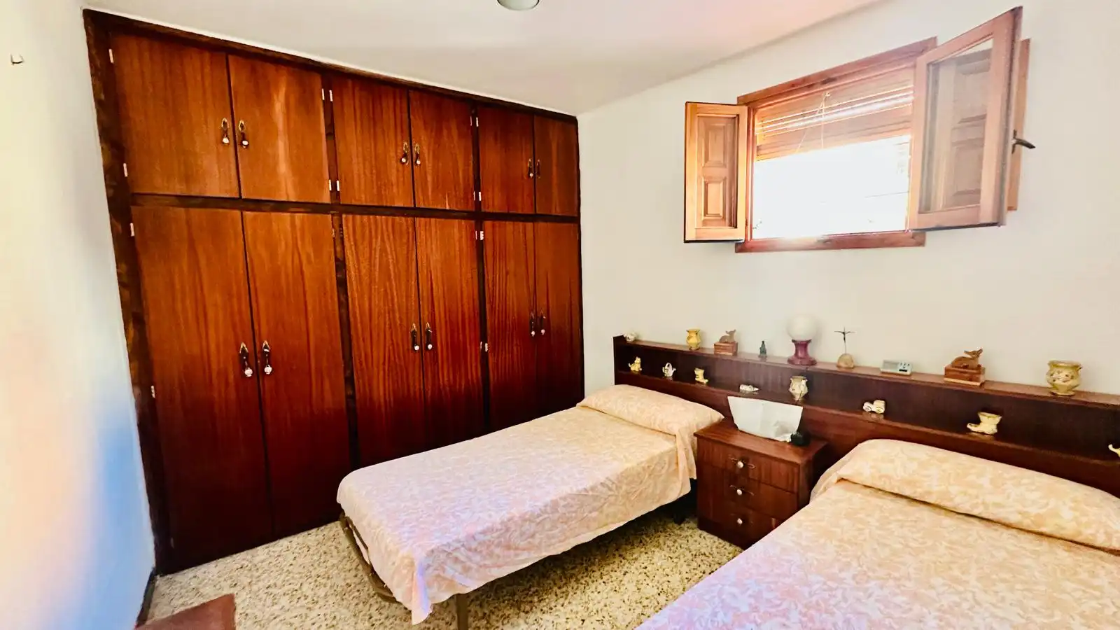 Dormitori de Casa o xalet en venda en Lledó amb Moblat i Balcó