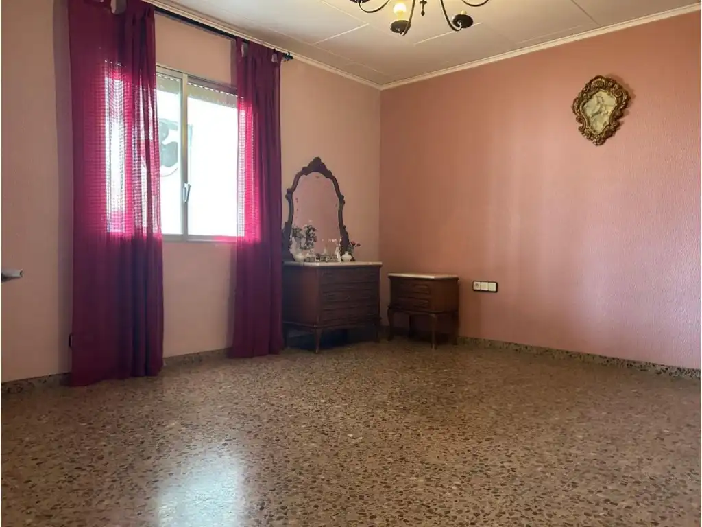Flat for sale in Carcaixent